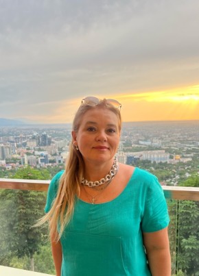 Алена, 51, Россия, Санкт-Петербург