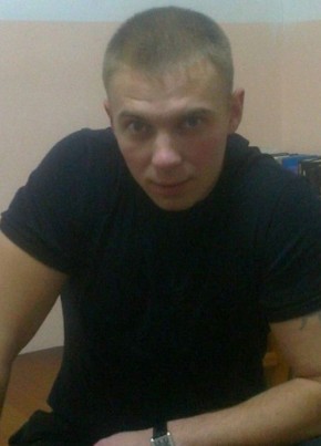 Денис из Новосибирска 48 лет