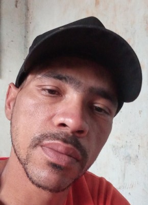 Sebastião, 40, República Federativa do Brasil, João Pinheiro