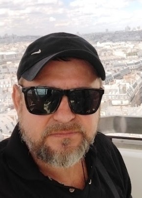 Aleksey, 51, France, Paris