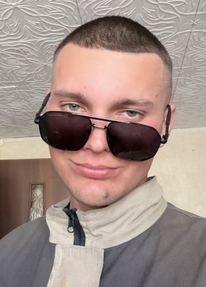 Макс из Тихорецка 22 года