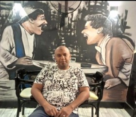 Maro, 47, Alexandria