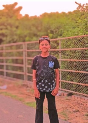 Deepak, 18, India, Ludhiana