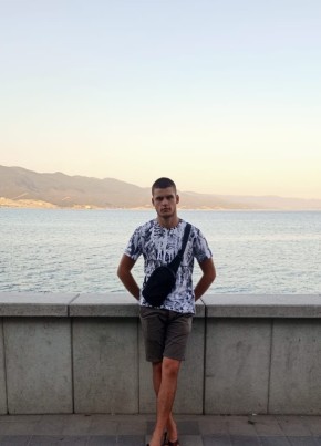 Oleg, 22, Russia, Moscow