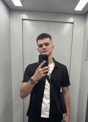 Данил из Донецка 21 год