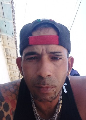Tito, 39, República de Cuba, Caibarién