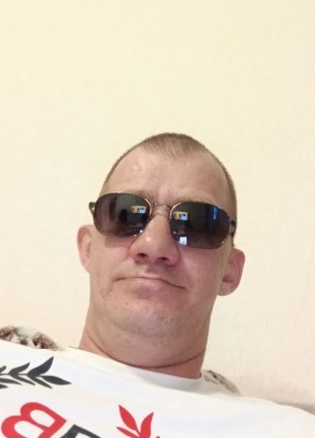 Александр из Нытвы 46 лет