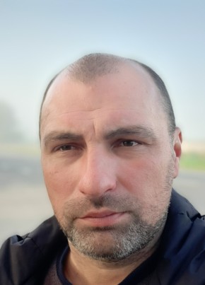 Руслан из Берасьце 45 лет