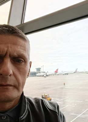 кОЛЯ из Видное 52 года