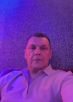 Денис из Москвы 43 года