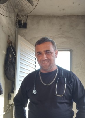 Dr Regis из Três Corações 42 года