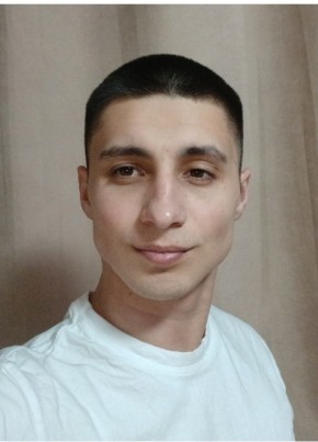 Игорь из Новомосковска 23 года