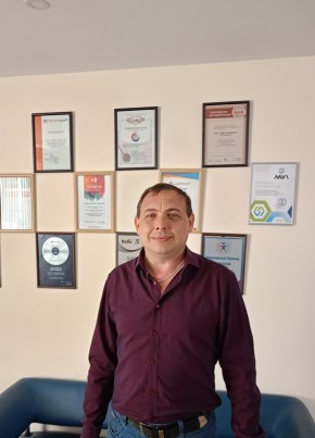 Олег из Симферополи 51 год