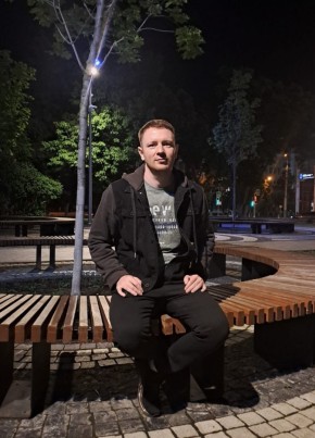 Антон, 32, Россия, Пенза