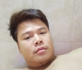 Joy, 20, Battambang