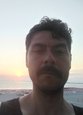 Constantin из Berca 36 лет