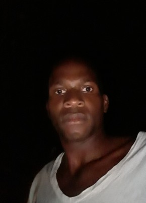 Damion braham, 36, Jamaica, Kingston