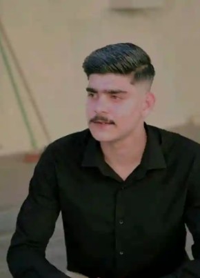 Wahid из Mersin 19 лет