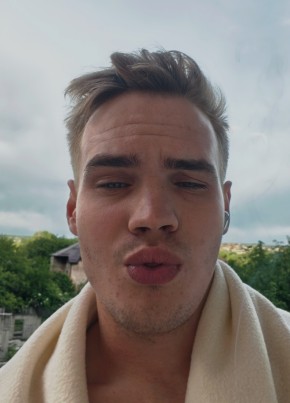 Сергей из Пятигорска 23 года