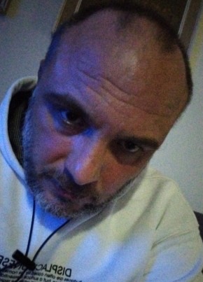 Shonze из Нови Сада 42 года