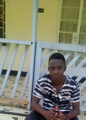 justin fredo, 27, Republic of Cameroon, Limbe
