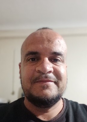 Bibito, 43, People’s Democratic Republic of Algeria, Algiers