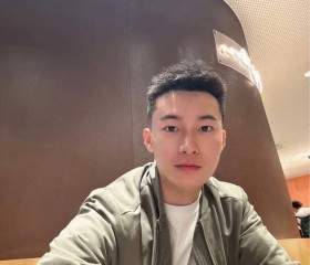 Soshi Ichijo, 34, Tokyo