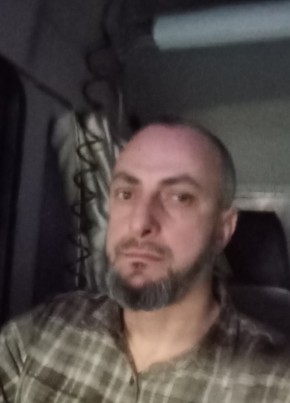 Ismail, 39, Russia, Artem