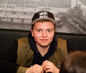 Василий, 32 года, Київ