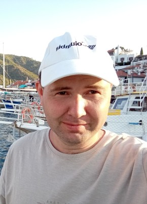Артур из Бол.Кукмора 34 года