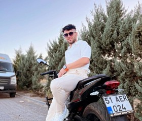 Uffuk, 26, Esenler