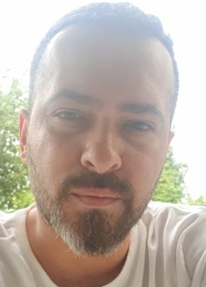 Vedat, 36, Türkiye Cumhuriyeti, İstanbul
