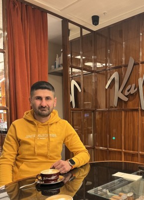 Erhan, 40, Türkiye Cumhuriyeti, İstanbul