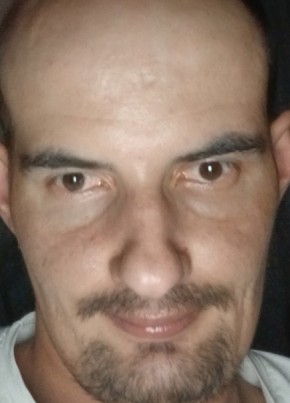 Ardit Gashi из Prishtinë 18 лет