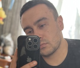 Sergey, 30, Saint Petersburg