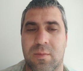 Iulian Petrov, 44, Weesp