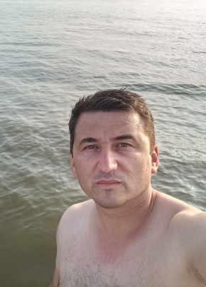 Мехроб Тошмадов, 36, Россия, Уссурийск