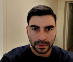 Zxcv Bnmv, 35, Bratislava