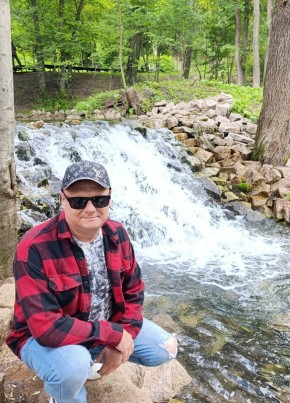 Андрей из Зеленодольска 44 года