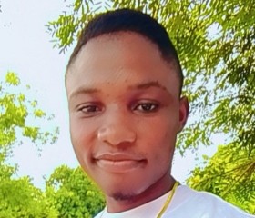 Caleb, 20, Maroua