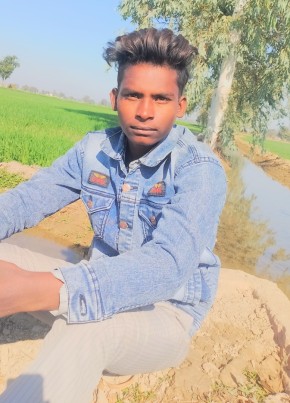 Amarveer Singh, 19, India, Mānsa (Punjab)