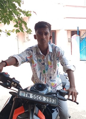 Ross, 18, India, Chennai