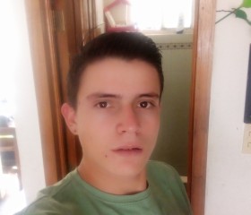 Edwin, 19, Barbosa (Santander)