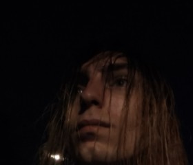Danya, 23, Paris