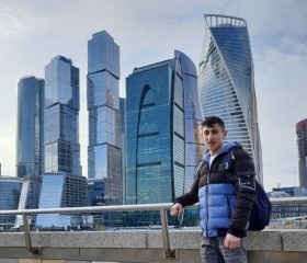 Zukhriddin, 24, Melksham