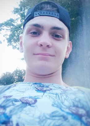Игорь, 25, Россия, Уваровка