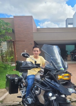 Arthur Henrique из Belém (Pará) 20 лет