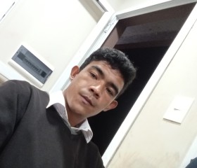 José Luis, 25, Foz do Iguacu