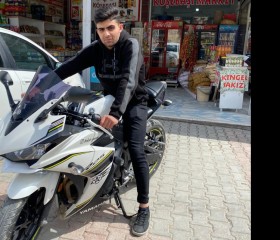 Kerem, 26, Darende