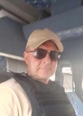 Александр из Жуковския 54 года